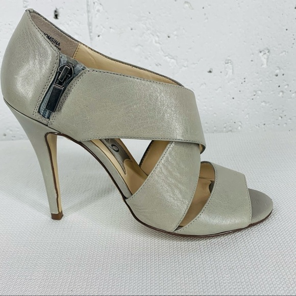 Boutique 9 size 7.5 Thomsina Gray Leather 4.5 inch Heels - Picture 14 of 16